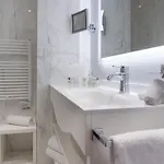 Genesis Hotel Menton