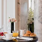 Hotel Genesis