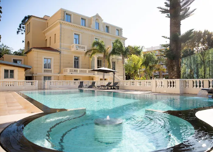 Hotel Genesis 5*