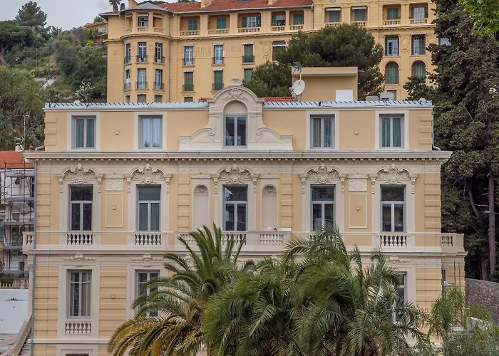 Genesis 5* Menton