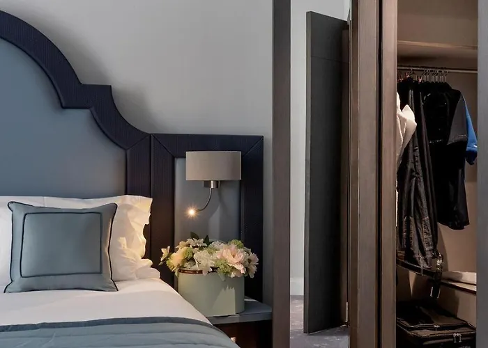 Hotel Genesis 5*