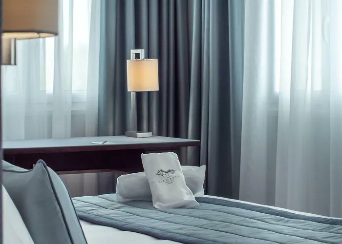 Genesis Hotel 5*