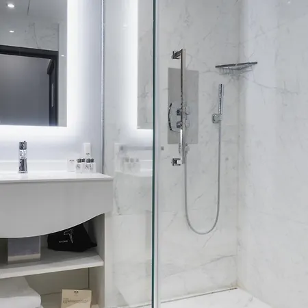 Genesis Hotel Mentona