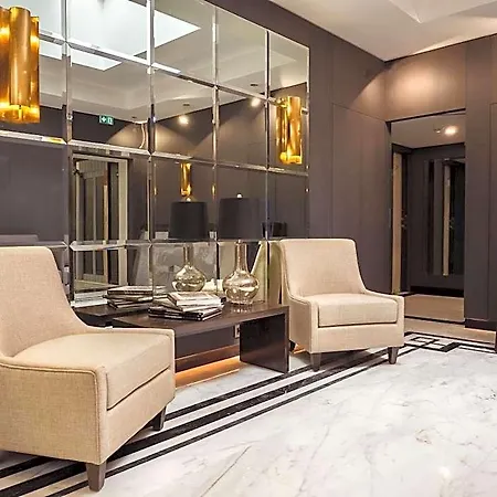 Hotel Genesis