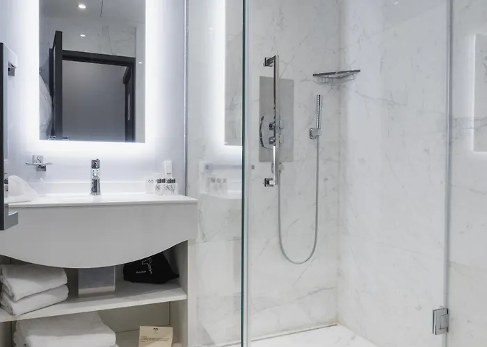 Genesis Hotel Mentone